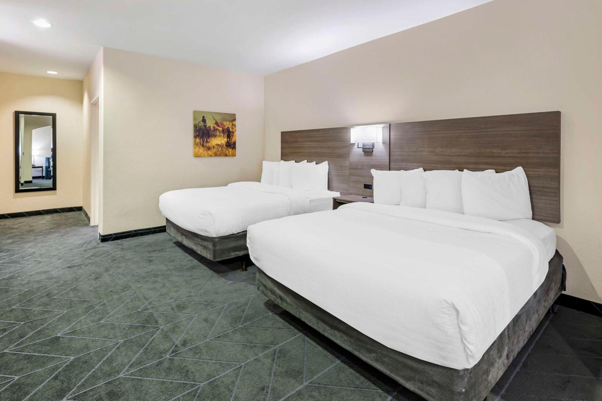 Best Western Lubbock West Inn & Suites Exterior photo